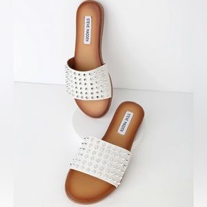 Steve Madden Farryn White Leather Studded Slide Sandals